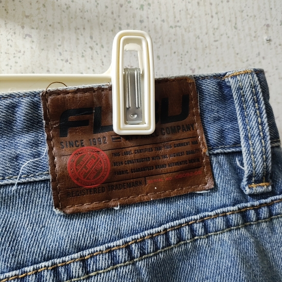 Vintage FUBU Denim Jeans Men's 30x32 Straight Cut Hip Hop Y2K Clean - Picture 7 of 11